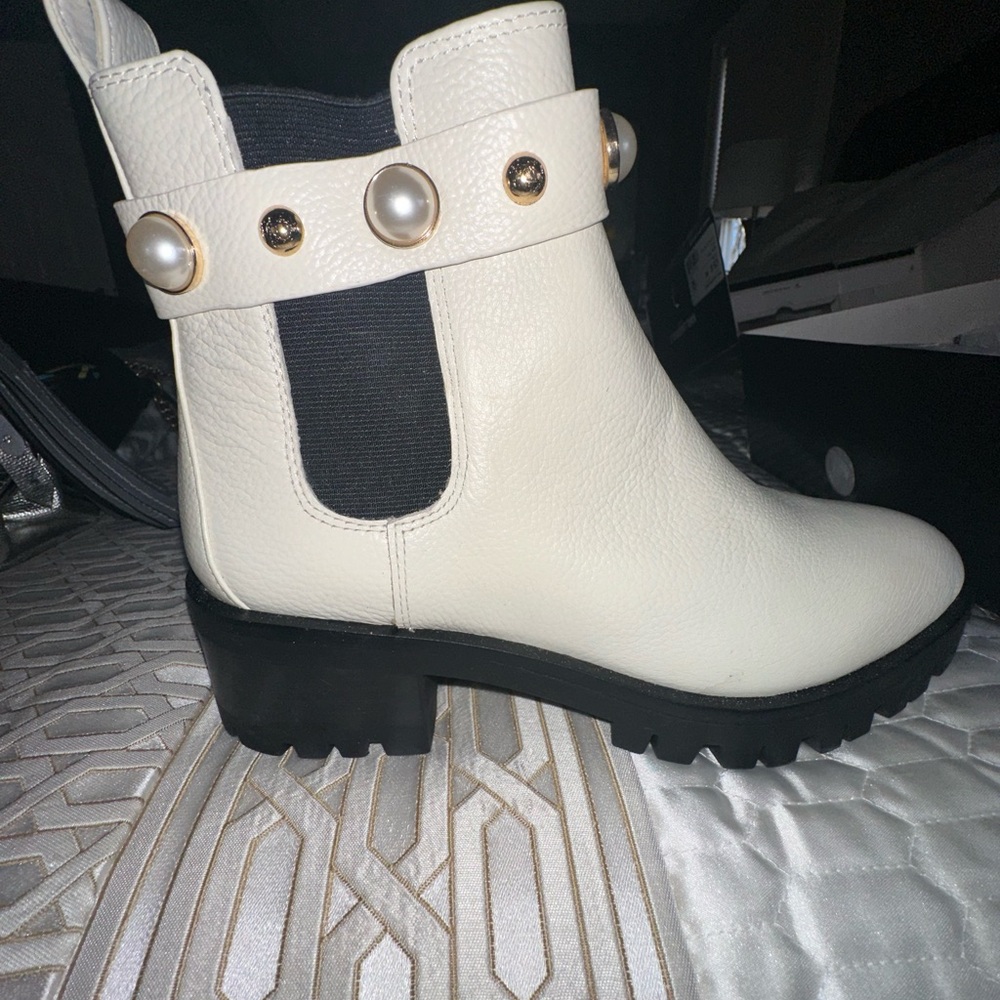 Karl lagerfield leather ankle boots